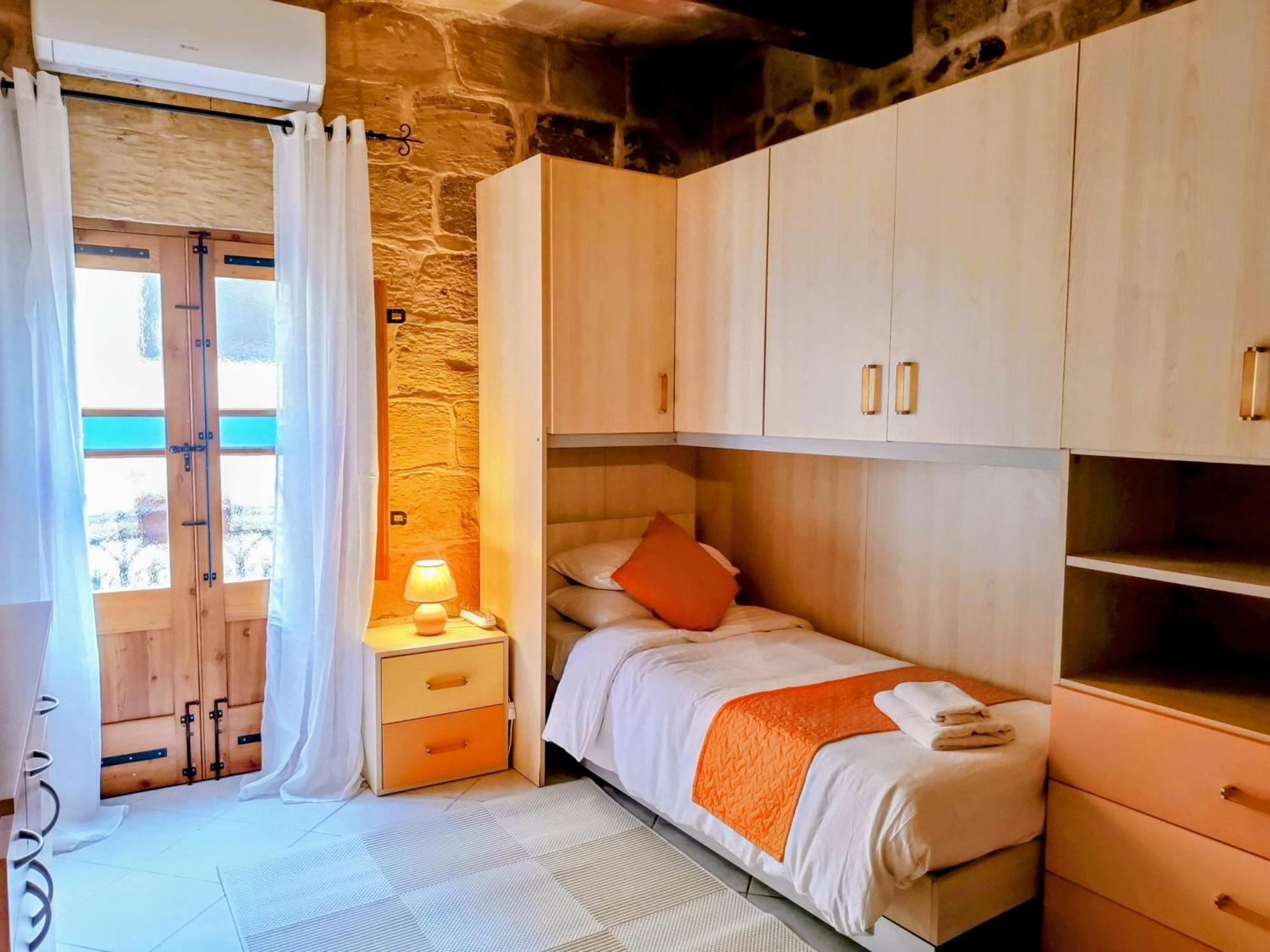 Mdina Gate Retreat - A Charming House Of Character *